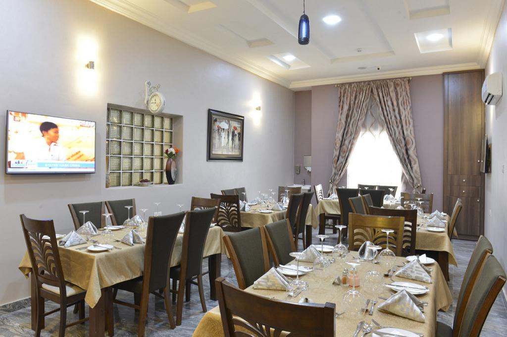 Sheer Luxury Apartments And Suites Abuja Esterno foto