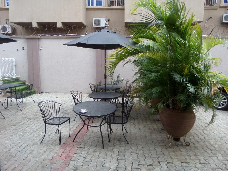 Sheer Luxury Apartments And Suites Abuja Esterno foto