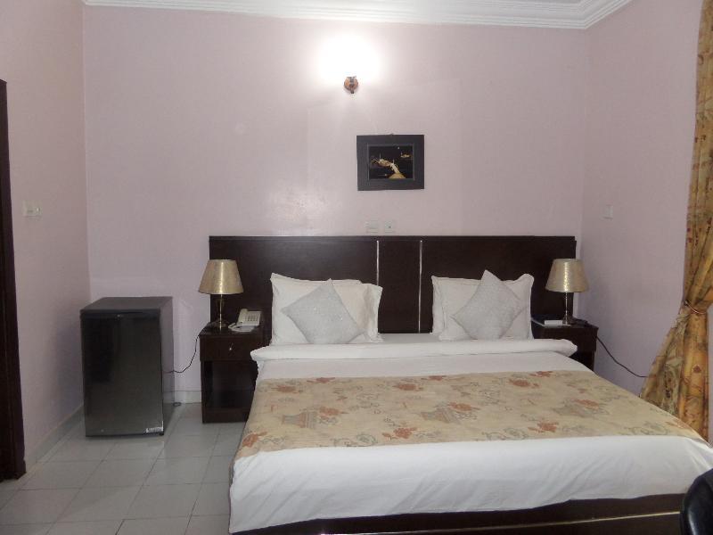 Sheer Luxury Apartments And Suites Abuja Esterno foto
