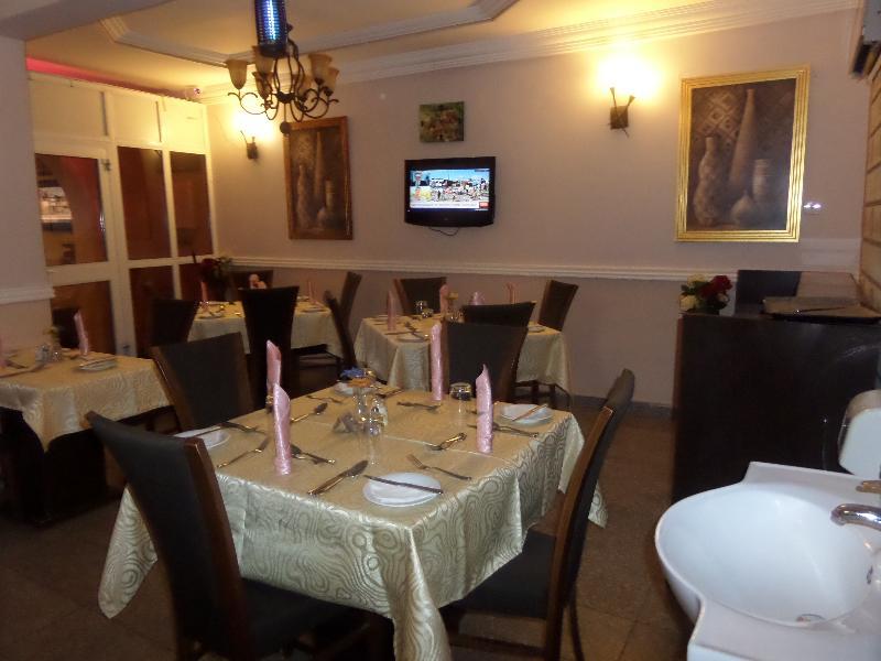 Sheer Luxury Apartments And Suites Abuja Esterno foto