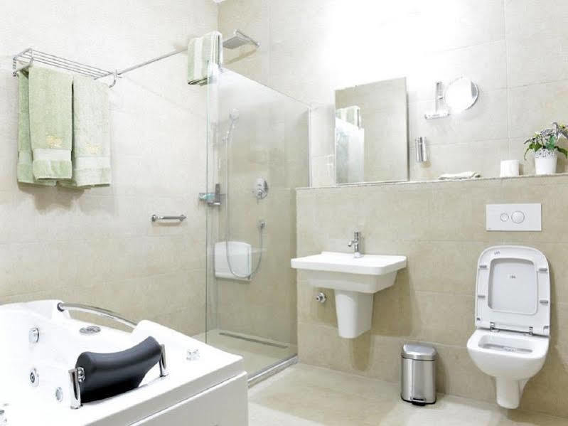 Sheer Luxury Apartments And Suites Abuja Esterno foto