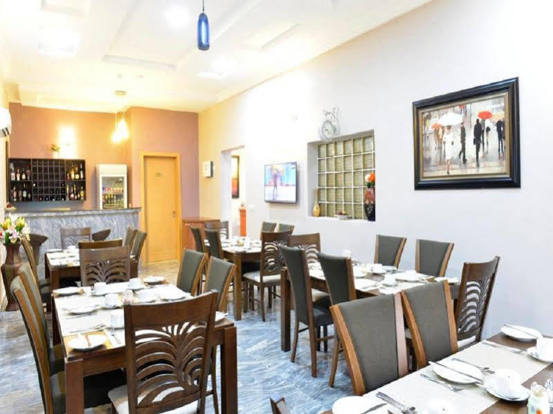 Sheer Luxury Apartments And Suites Abuja Esterno foto