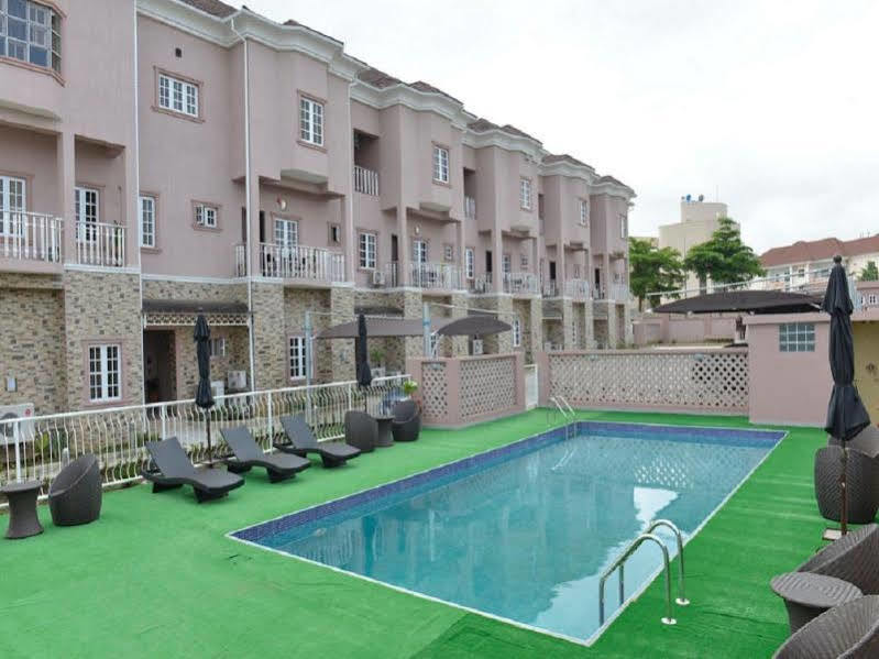 Sheer Luxury Apartments And Suites Abuja Esterno foto